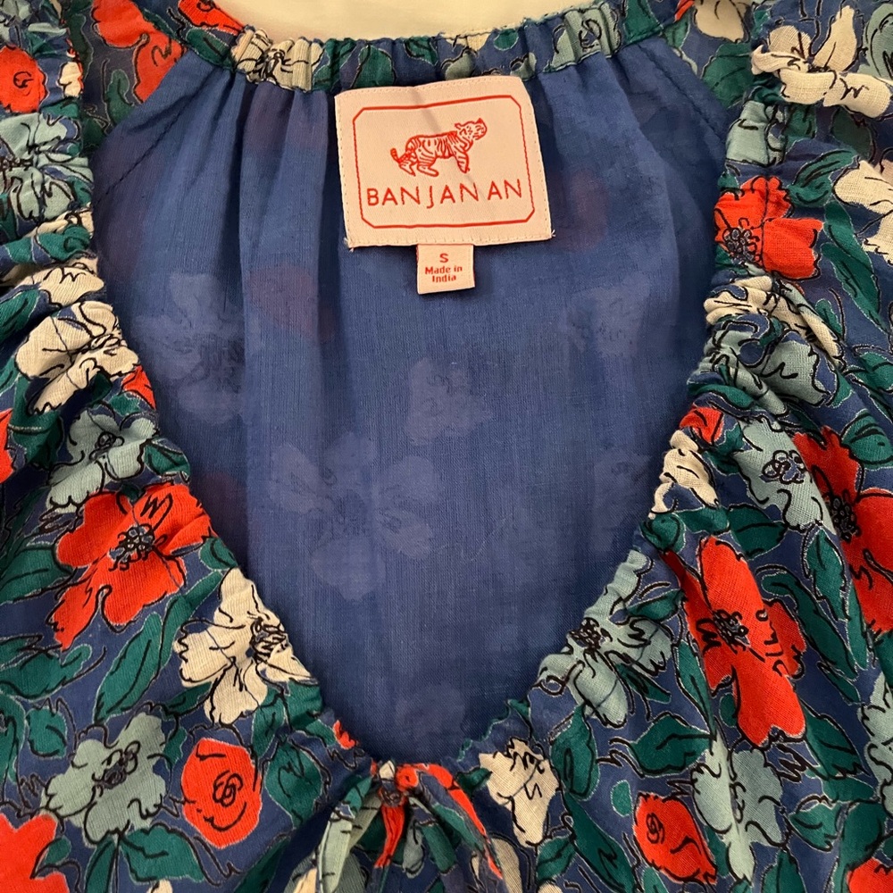 Banjanan short floral dress